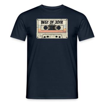 Best of 2018 Kasette Retro Tape - Männer T-Shirt - Navy - Vorne - AI Model Male 178 light (178cm)