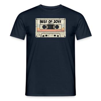Best of 2011 Kasette Retro Tape - Männer T-Shirt - Navy - Vorne - AI Model Male 178 light (178cm)