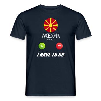 Mazedonien ruft an Lusiger Flaggen Spruch - Männer T-Shirt - Navy - Vorne - AI Model Male 178 light (178cm)