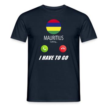 Mauritius ruft an Lusiger Flaggen Spruch - Männer T-Shirt - Navy - Vorne - AI Model Male 178 light (178cm)