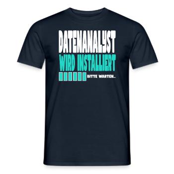 Datenanalyst wird installiert - Männer T-Shirt - Navy - Vorne - AI Model Male 178 light (178cm)