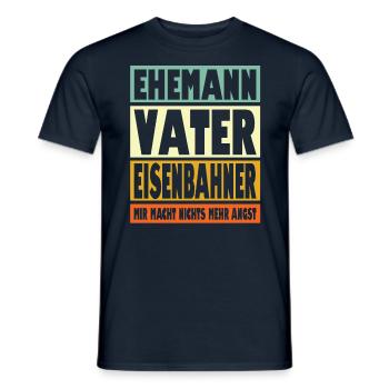 Eisenbahner Vater Ehemann Held - Männer T-Shirt - Navy - Vorne - AI Model Male 178 light (178cm)