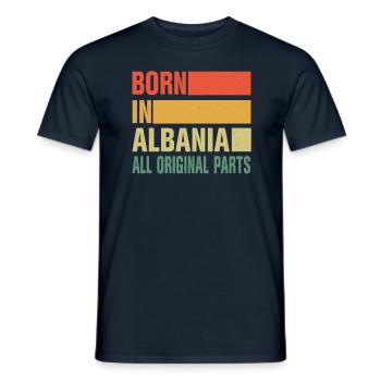 Geboren In Albanien - Männer T-Shirt - Navy - Vorne - AI Model Male 178 light (178cm)