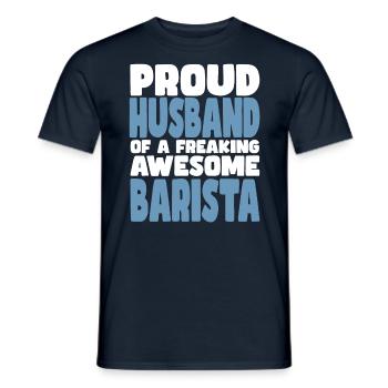 Fière épouse d’un sacré bon barista - T-shirt homme - marine - Devant - AI Model Male 178 light (178cm)