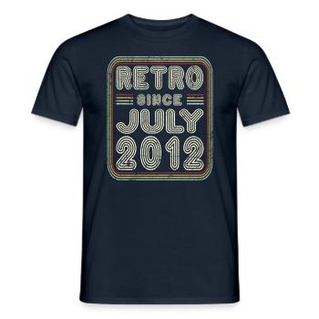 Anniversaire Juillet 2012 Cadeau rétro - T-shirt homme - marine - Devant - AI Model Male 178 light (178cm)