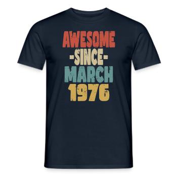Génial mars 1976 - T-shirt homme - marine - Devant - AI Model Male 178 light (178cm)