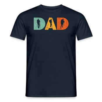 Wandernder Vater, Naturbegeistert - Männer T-Shirt - Navy - Vorne - AI Model Male 178 light (178cm)