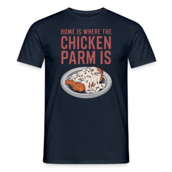 Home Is Where The Chicken Parm Is - Chicken Parm - Männer T-Shirt - Navy - Vorne - AI Model Male 178 light (178cm)