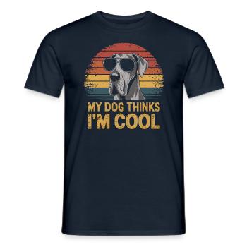 Deutsche Dogge Mein Hund Denkt Das Ich Cool Bin - Männer T-Shirt - Navy - Vorne - AI Model Male 178 light (178cm)