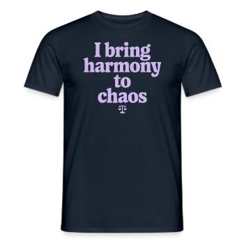 Waage Sternzeichen: Ich Bringe Harmonie Ins Chaos - Männer T-Shirt - Navy - Vorne - AI Model Male 178 light (178cm)