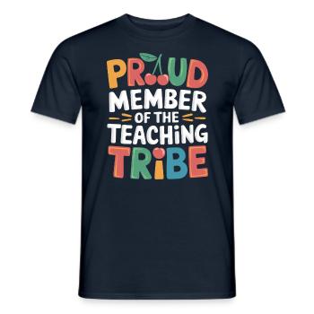 Fier membre de la tribu des enseignants - T-shirt homme - marine - Devant - AI Model Male 178 light (178cm)