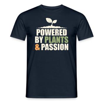 Angetrieben Von Pflanzen & Leidenschaft: Vegan - Männer T-Shirt - Navy - Vorne - AI Model Male 178 light (178cm)