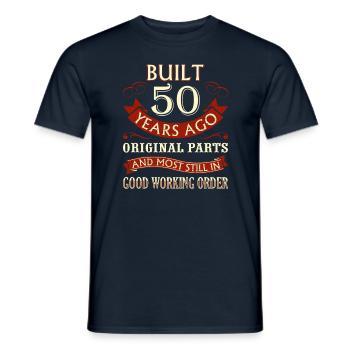 Drôle 50e anniversaire homme femme Fun Vintage 50 ans - T-shirt homme - marine - Devant - AI Model Male 178 light (178cm)