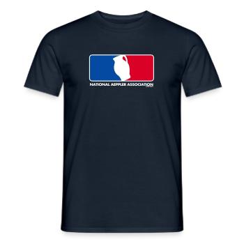 National Aeppler Association - Männer T-Shirt - Navy - Vorne - AI Model Male 178 light (178cm)