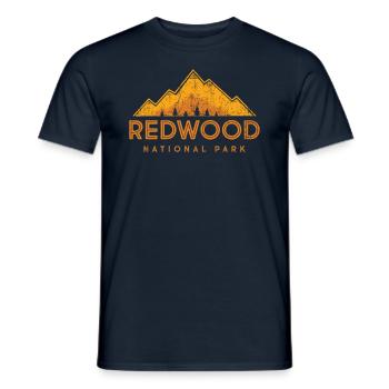 Kalifornien | Retro Vintage Redwood National Park - Männer T-Shirt - Navy - Vorne - AI Model Male 178 light (178cm)