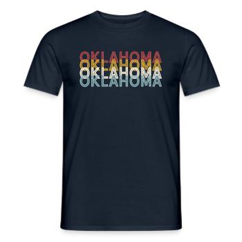 US 70er Retro State Vintage Oklahoma - Männer T-Shirt - Navy - Vorne - AI Model Male 178 light (178cm)
