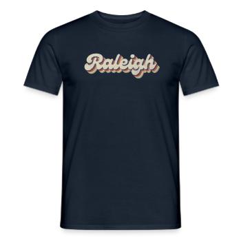 Nostalgisch 70er USA Stadt - Vintage Raleigh - Männer T-Shirt - Navy - Vorne - AI Model Male 178 light (178cm)