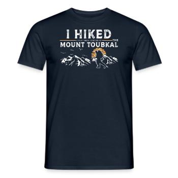 Gewandert - Berg Toubkal - Männer T-Shirt - Navy - Vorne - AI Model Male 178 light (178cm)