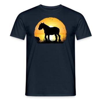 Sonnenuntergang - Belgisches Pferd - Männer T-Shirt - Navy - Vorne - AI Model Male 178 light (178cm)