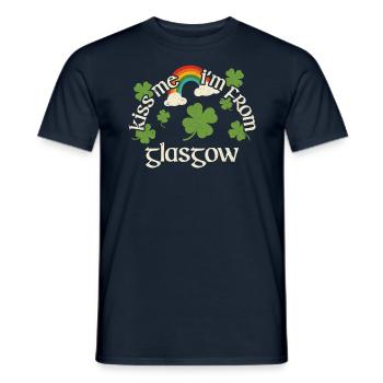Kiss Me - Saint-Patrick Glasgow - T-shirt homme - marine - Devant - AI Model Male 178 light (178cm)