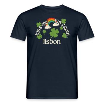 Küss mich - St. Patricks Day Lisbon - Männer T-Shirt - Navy - Vorne - AI Model Male 178 light (178cm)