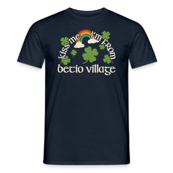 Küss mich - St. Patricks Day Betio Village - Männer T-Shirt - Navy - Vorne - AI Model Male 178 light (178cm)