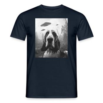 Dog - Alien Selfie Basset Hound UFO - Men's T-Shirt - navy - Front - AI Model Male 178 light (178cm)