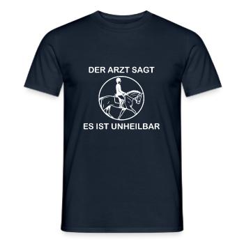 Der Arzt sagt es ist unheilbar Reiten - Männer T-Shirt - Navy - Vorne - AI Model Male 178 light (178cm)