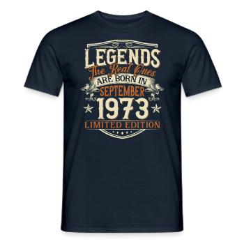 Septembre 1973 Anniversaire de naissance - T-shirt homme - marine - Devant - AI Model Male 178 light (178cm)