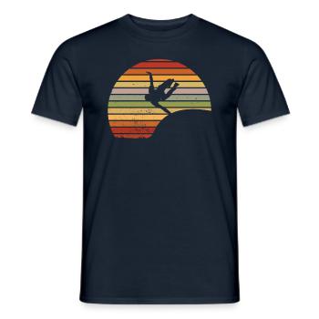 Parkour Retro - Männer T-Shirt - Navy - Vorne - AI Model Male 178 light (178cm)