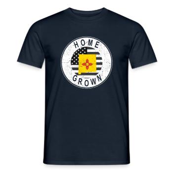 Carte terrestre Amérique Drapeau américain Home Grown Nouveau-Mexique - T-shirt homme - marine - Devant - AI Model Male 178 light (178cm)