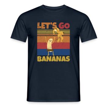 Retro Let's Bananas Funny Strip Banana - Männer T-Shirt - Navy - Vorne - AI Model Male 178 light (178cm)