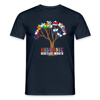 Tree Flags Hispanic Heritage Month - Männer T-Shirt - Navy - Vorne - AI Model Male 178 light (178cm)