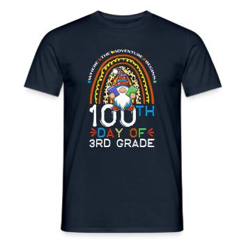 Gnome de 3ème année Joyeux 100ème jour 100 jours d’école - T-shirt homme - marine - Devant - AI Model Male 178 light (178cm)