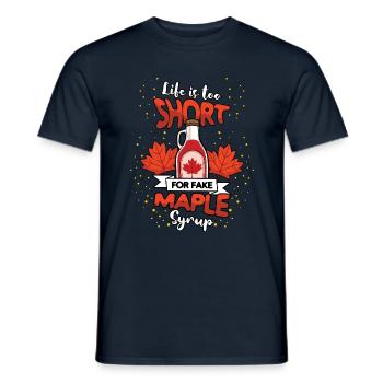 La vie est trop courte pour le faux sirop d’érable - T-shirt homme - marine - Devant - AI Model Male 178 light (178cm)