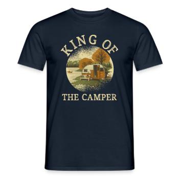 King Of The Camper Travel Caravan RV - Männer T-Shirt - Navy - Vorne - AI Model Male 178 light (178cm)