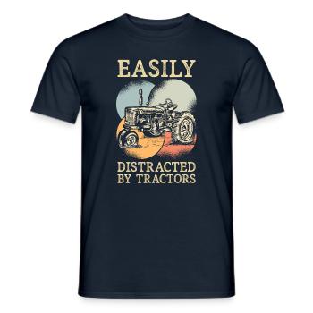 Easily Distracted By Tractors Agriculture - Männer T-Shirt - Navy - Vorne - AI Model Male 178 light (178cm)