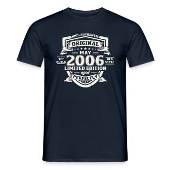 Légende Mai 2006 Millésime 2006 Anniversaire 2006 - T-shirt homme - marine - Devant - AI Model Male 178 light (178cm)