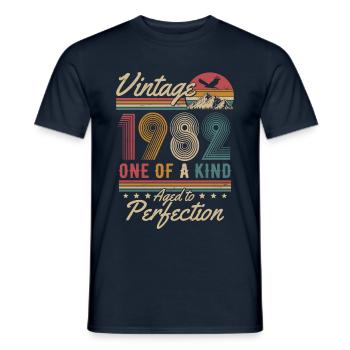 1982 Jahrgang geboren Vintage Geburtstag Retro - Männer T-Shirt - Navy - Vorne - AI Model Male 178 light (178cm)
