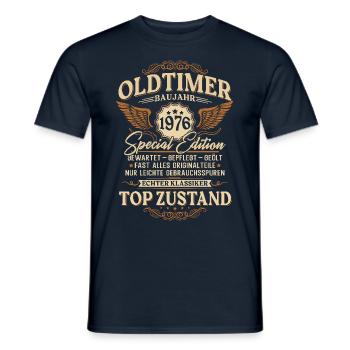 Oldtimer Baujahr 1976 Jahrgang Geburtstag Geschenk - Männer T-Shirt - Navy - Vorne - AI Model Male 178 light (178cm)
