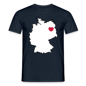I love Berlin - Männer T-Shirt - Navy - Vorne - AI Model Male 178 light (178cm)