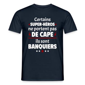 Certains super-héros sont banquiers, cadeau noël - T-shirt homme - marine - Devant - AI Model Male 178 light (178cm)
