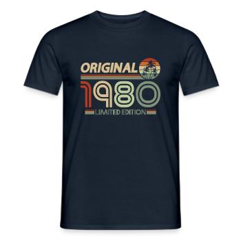 Idée cadeau d'anniversaire originale née en 1980 - T-shirt homme - marine - Devant - AI Model Male 178 light (178cm)