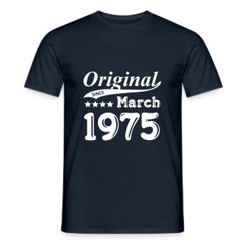 Depuis Mars 1975 d'origine cadeau - T-shirt homme - marine - Devant - AI Model Male 178 light (178cm)