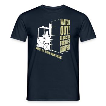 Erschöpfter Gabelstaplerfahrer Risiko Bediener Gabelstapler - Männer T-Shirt - Navy - Vorne - AI Model Male 178 light (178cm)