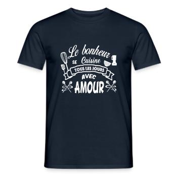 Le bonheur se cuisine tous les jours avec amour - T-shirt homme - marine - Devant - AI Model Male 178 light (178cm)