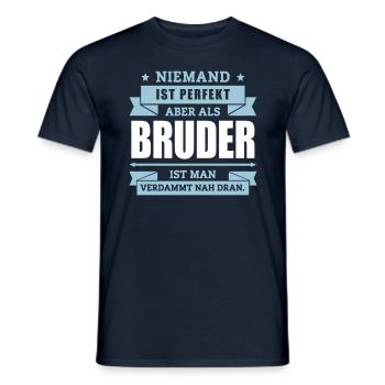Funshirt Bruder - Männer T-Shirt - Navy - Vorne - AI Model Male 178 light (178cm)