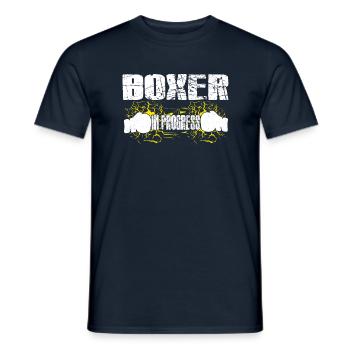 Boxer In Progress Boxing Gloves Cool Boxing Gift - Männer T-Shirt - Navy - Vorne - AI Model Male 178 light (178cm)