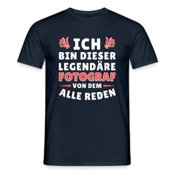 Ich bin dieser legendäre Fotograf - Männer T-Shirt - Navy - Vorne - AI Model Male 178 light (178cm)