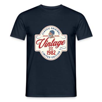 Né en 1982 Cadeau d’anniversaire Vintage 1982 - T-shirt homme - marine - Devant - AI Model Male 178 light (178cm)